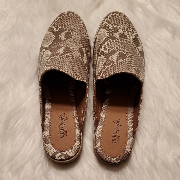 Eurosoft by Soffe Winona Women's Brown Snake Print Mules - Picture 3 of 6
